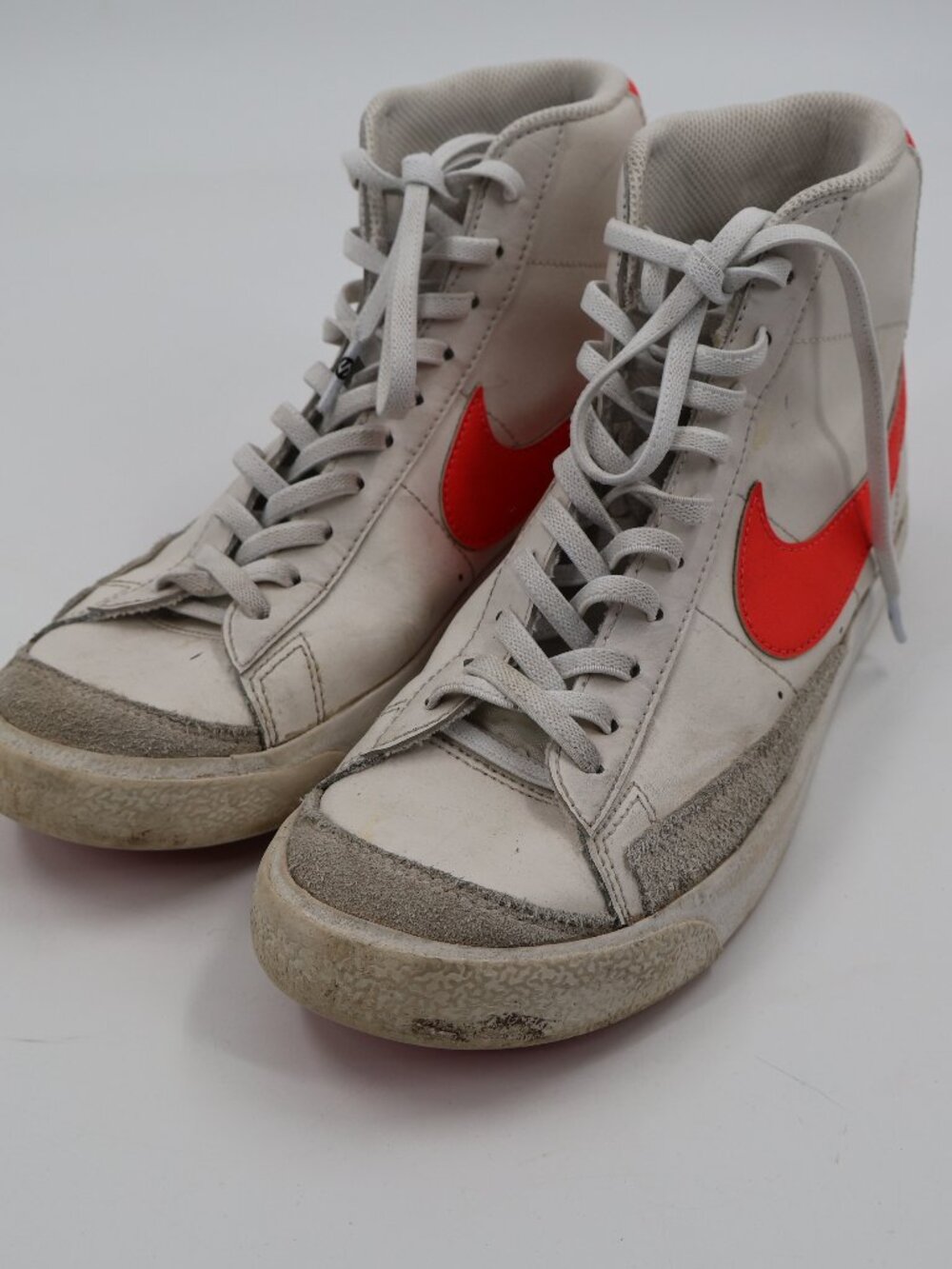 Nike Blazer Mid 77 Sneakers Youth 6.5Y White Orange High Top DA4086-011‎